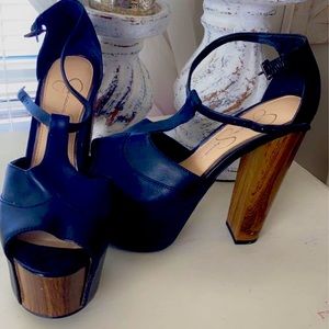 Jessica Simpson heels